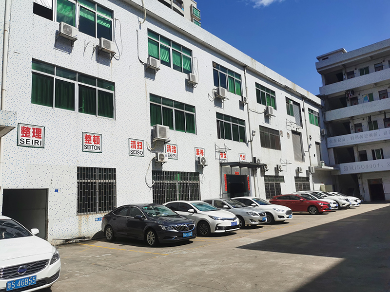 厂房大门